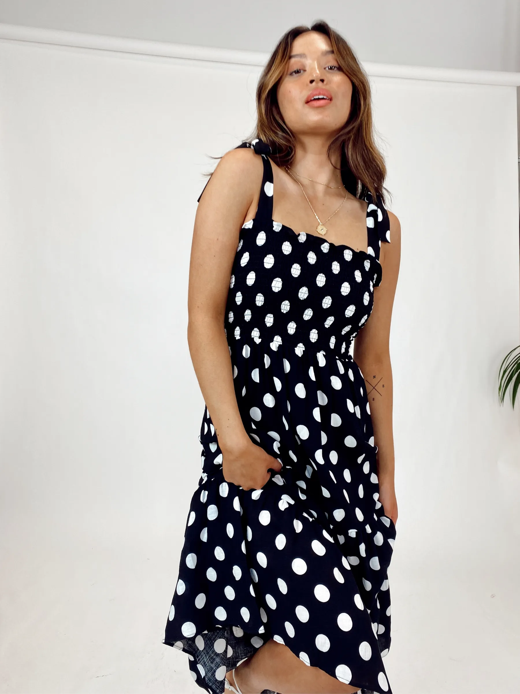 Alexia Shirred Tie Strap Midi Dress / Mono Spot