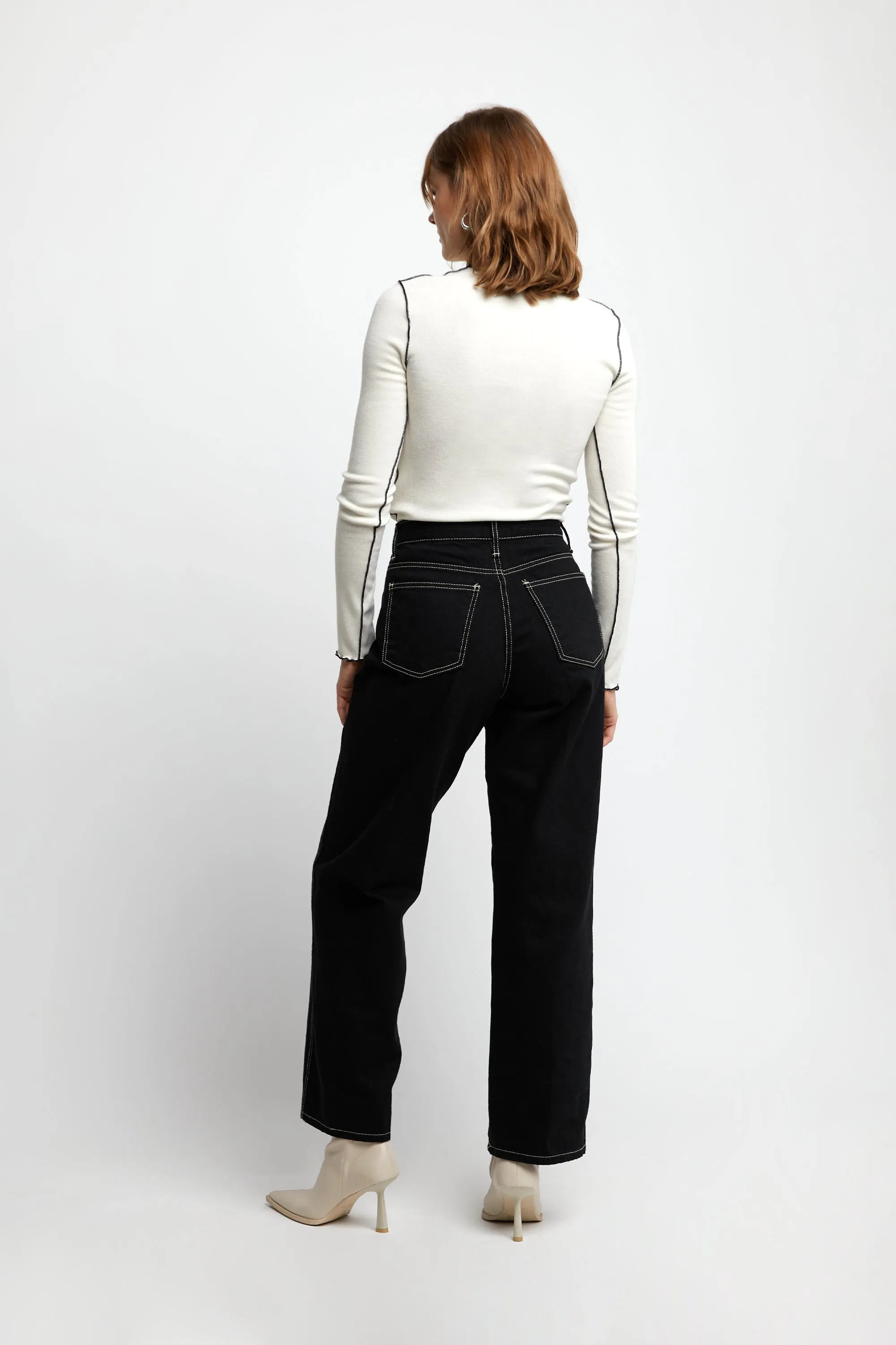 CONTRAST STITCH BLACK JEAN