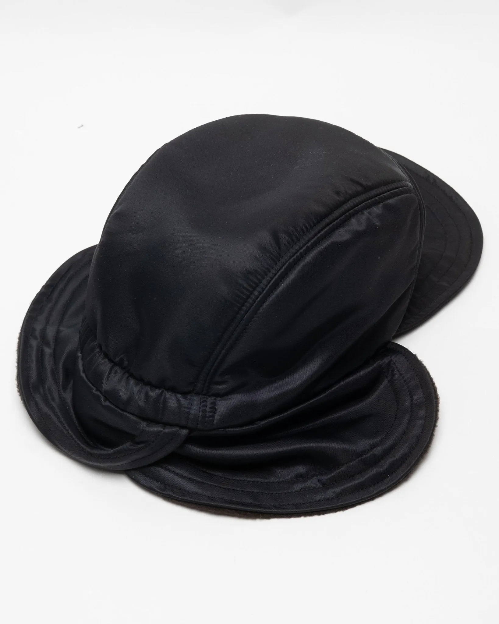 Lily Pad Hat Black