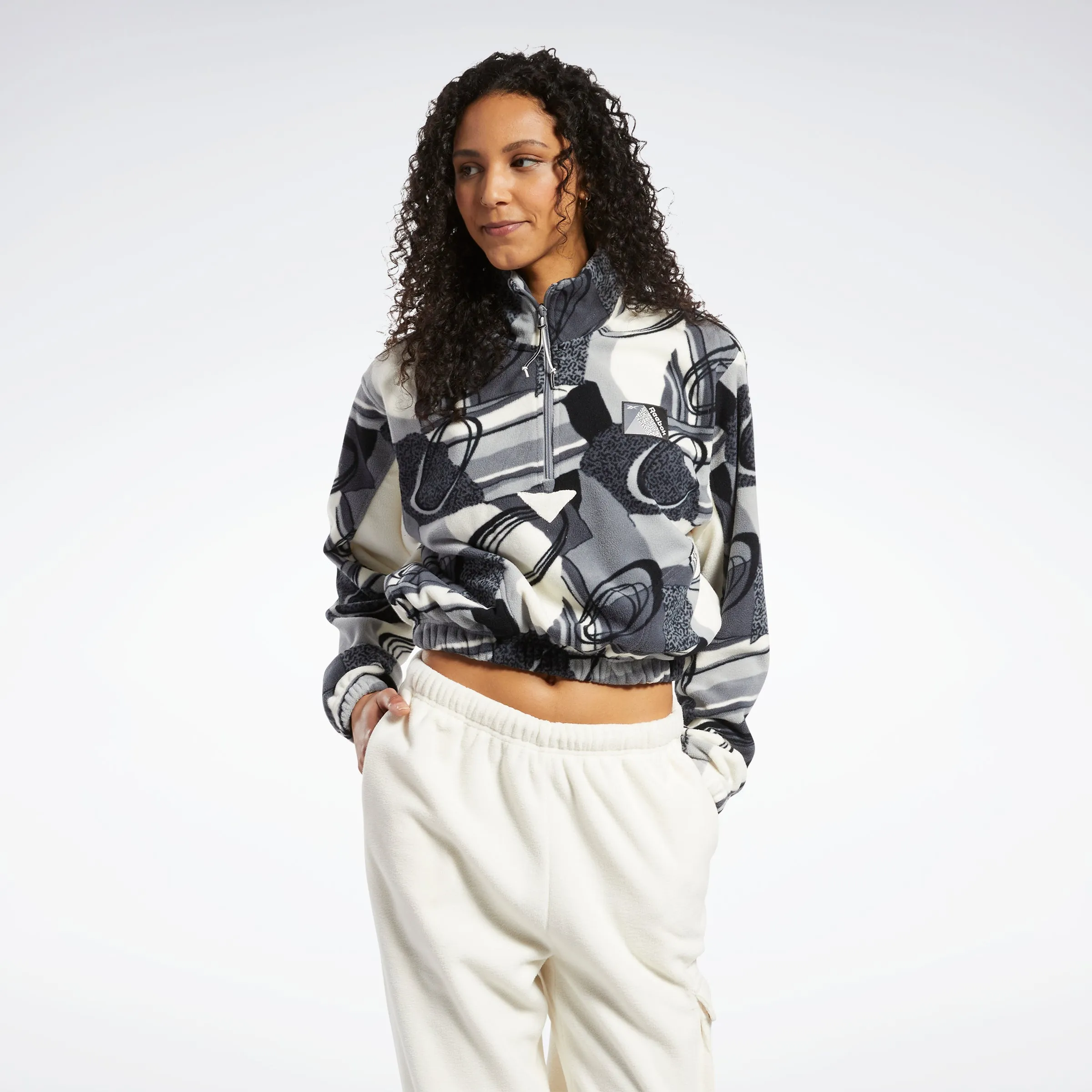 Reebok Apparel Women Classics Winter Print Half-Zip Sweatshirt Pugry5